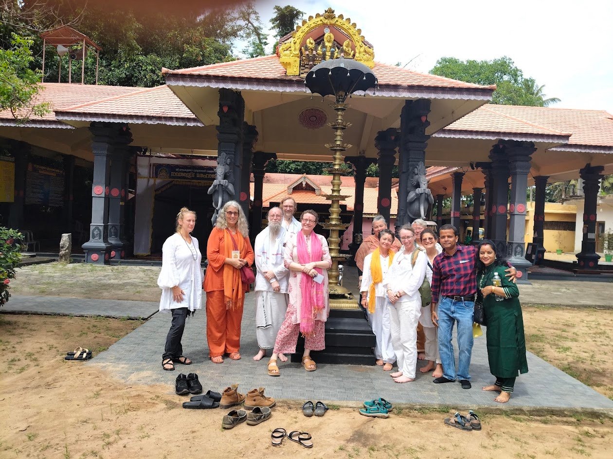 Monu Tours - Explore India and Southeast Asia with Locals