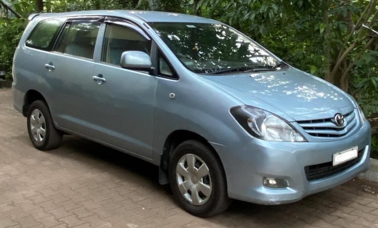 Car rental in India Innova